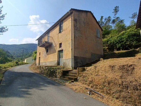 casa indipendente in vendita a Casarza Ligure
