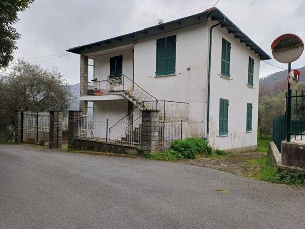 casa indipendente in vendita a Casarza Ligure