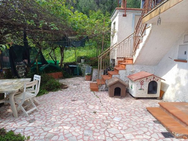 casa indipendente in vendita a Casarza Ligure