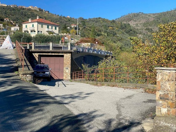 capannone in vendita a Casarza Ligure