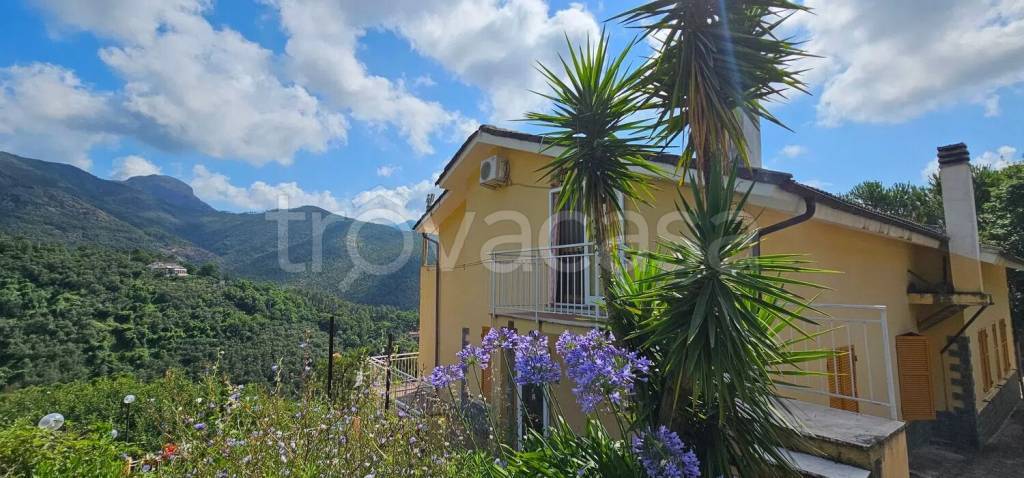 appartamento in vendita a Casarza Ligure