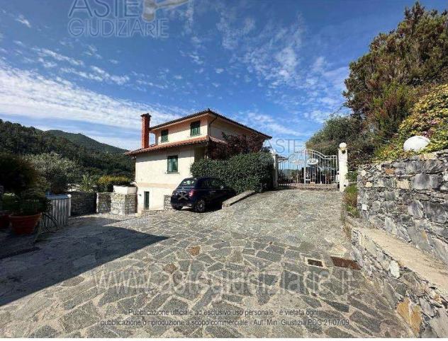 casa indipendente in vendita a Casarza Ligure