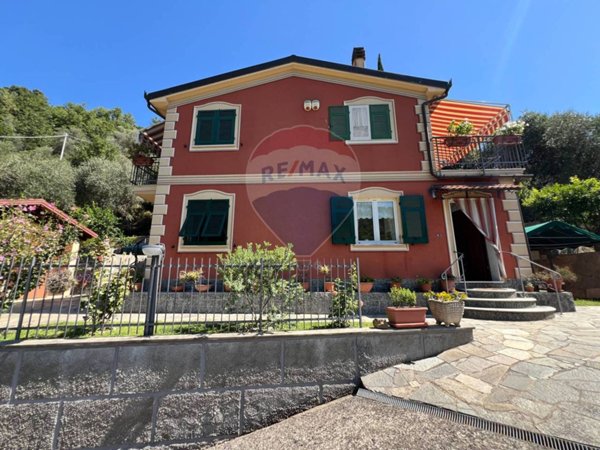 casa indipendente in vendita a Casarza Ligure