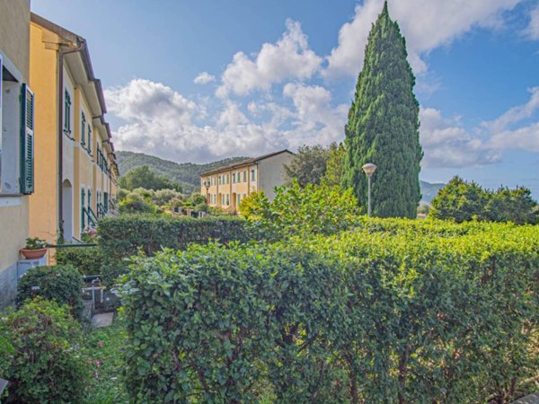 casa indipendente in vendita a Casarza Ligure in zona Bargone