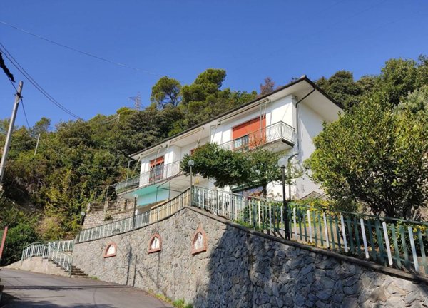 casa indipendente in vendita a Casarza Ligure in zona Verici
