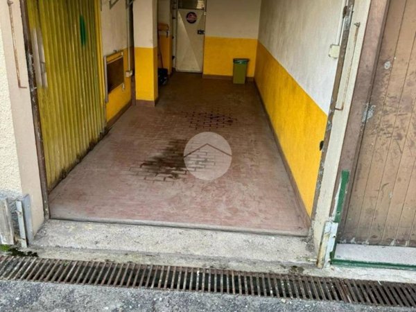 locale di sgombero in vendita a Casarza Ligure