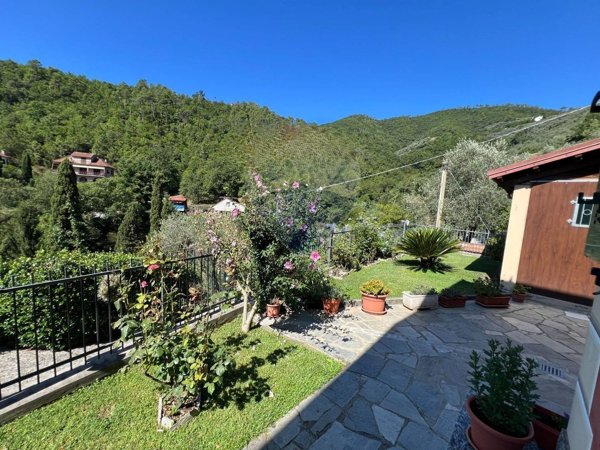 casa indipendente in vendita a Casarza Ligure