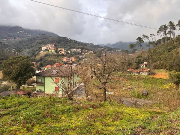 terreno edificabile in vendita a Casarza Ligure