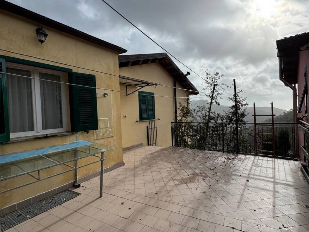 casa indipendente in vendita a Casarza Ligure