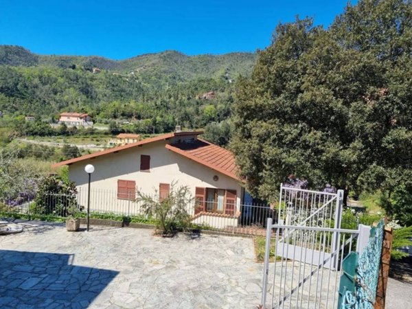 casa indipendente in vendita a Casarza Ligure