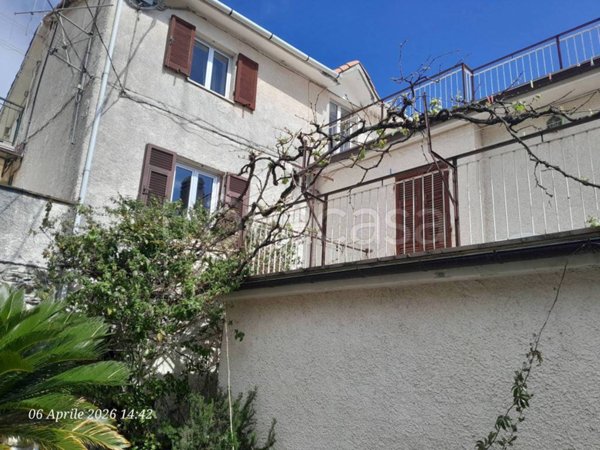 casa indipendente in vendita a Casarza Ligure