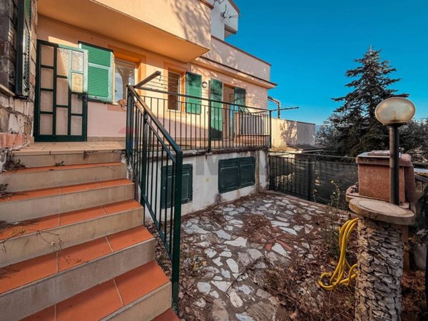 appartamento in vendita a Casarza Ligure in zona Verici