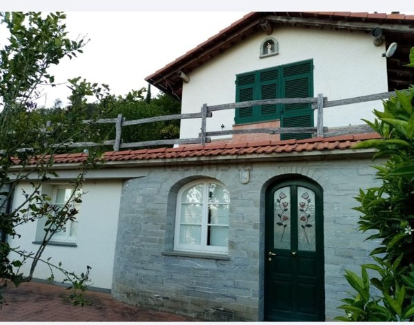 casa indipendente in vendita a Casarza Ligure