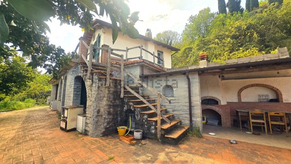 casa indipendente in vendita a Casarza Ligure