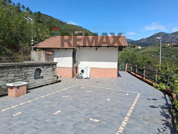 casa indipendente in vendita a Casarza Ligure