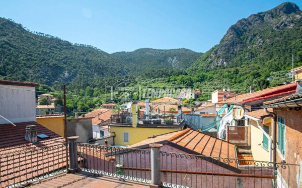 casa indipendente in vendita a Casarza Ligure in zona Bargone