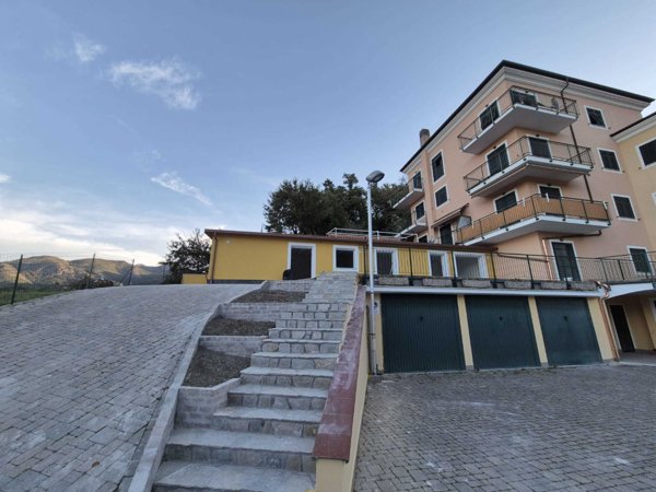 appartamento in vendita a Casarza Ligure in zona Verici