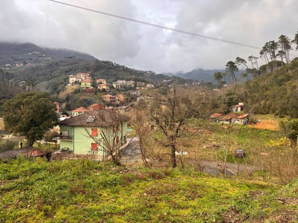 casa indipendente in vendita a Casarza Ligure in zona Verici