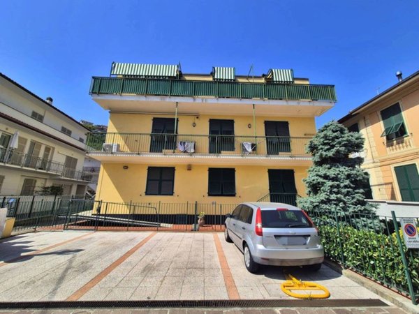 appartamento in vendita a Casarza Ligure in zona Verici