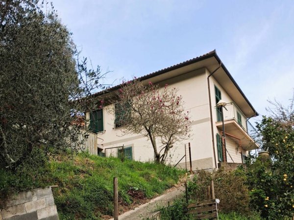 casa indipendente in vendita a Casarza Ligure