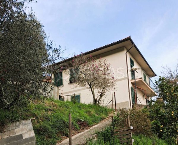 casa indipendente in vendita a Casarza Ligure
