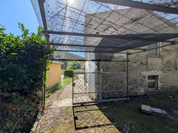 casa semindipendente in vendita a Casarza Ligure