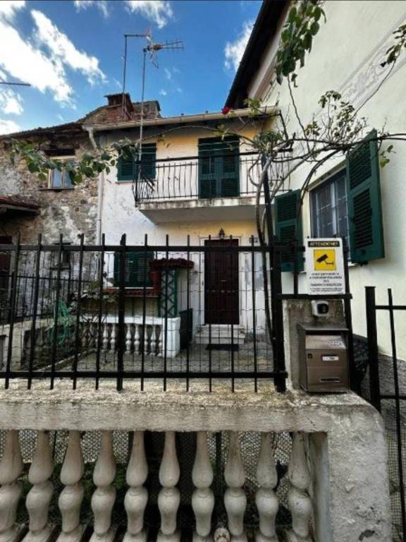 casa indipendente in vendita a Casella