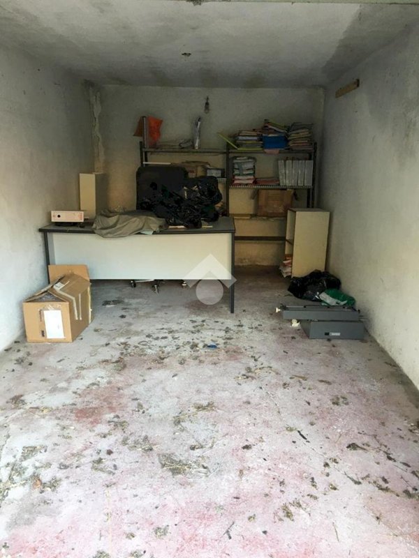 ufficio in vendita a Casella