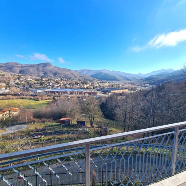appartamento in vendita a Casella in zona Salvega