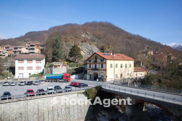 appartamento in vendita a Casella in zona Avosso