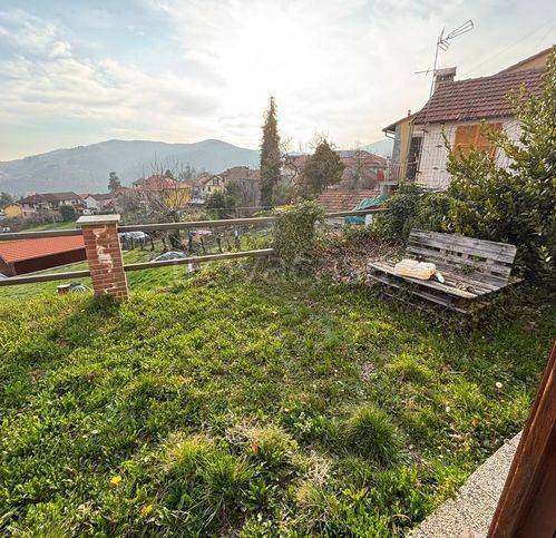 casa indipendente in vendita a Casella