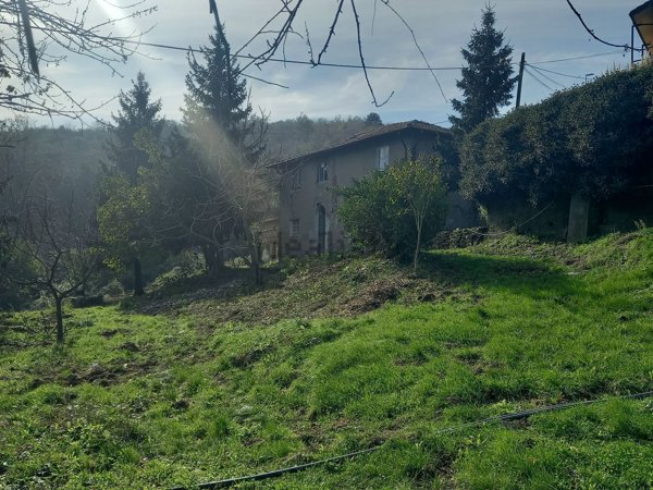 casa indipendente in vendita a Casella in zona Salvega