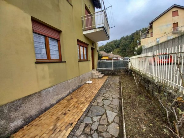 appartamento in vendita a Casella in zona Stabbio