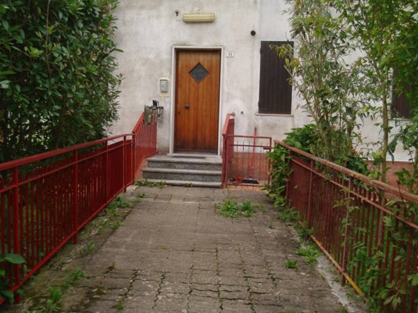 appartamento in vendita a Casella in zona Carpeneta