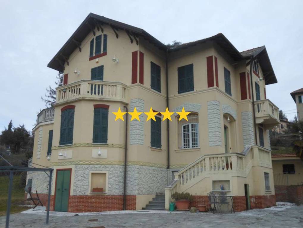 casa indipendente in vendita a Casella