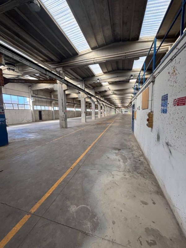 capannone in vendita a Casella