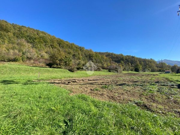 terreno edificabile in vendita a Casella in zona Avosso