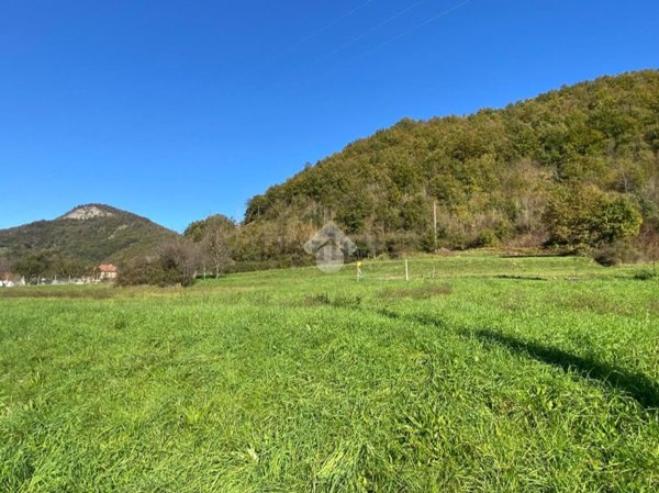 terreno edificabile in vendita a Casella in zona Avosso