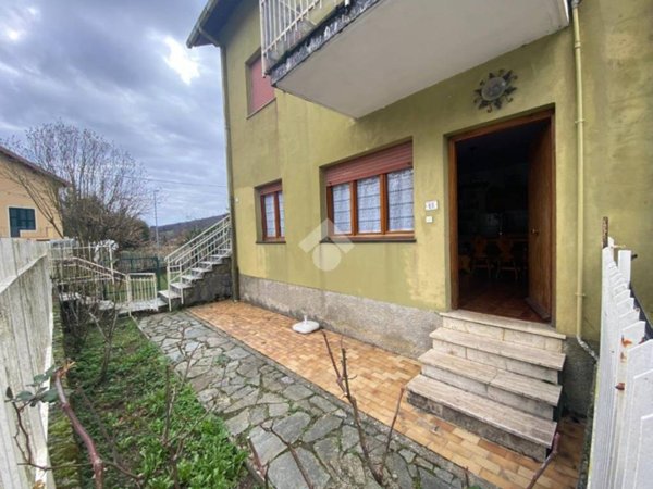 appartamento in vendita a Casella in zona Stabbio