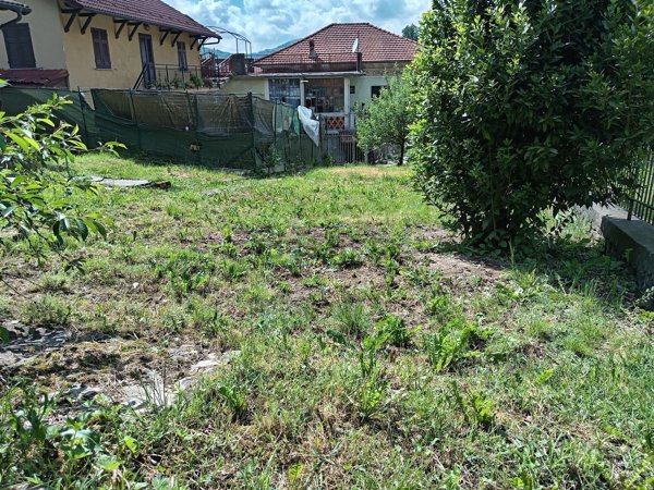 casa semindipendente in vendita a Casella