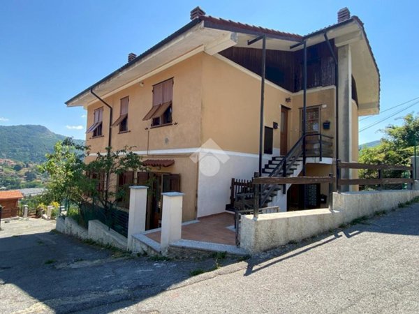 appartamento in vendita a Casella in zona Salvega