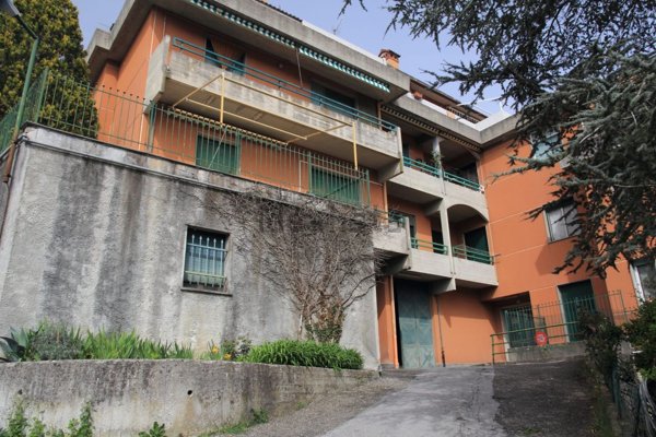 appartamento in vendita a Casella in zona Avosso