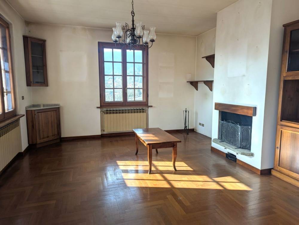 appartamento in vendita a Casella in zona Stabbio