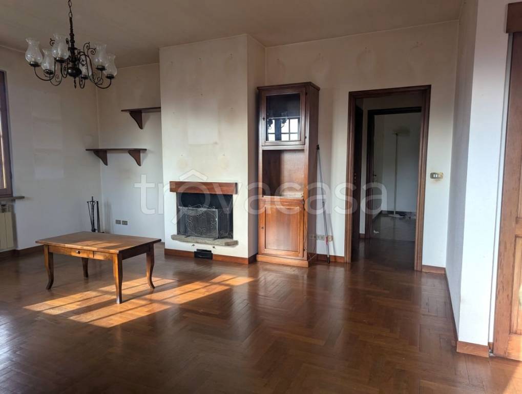 appartamento in vendita a Casella in zona Stabbio