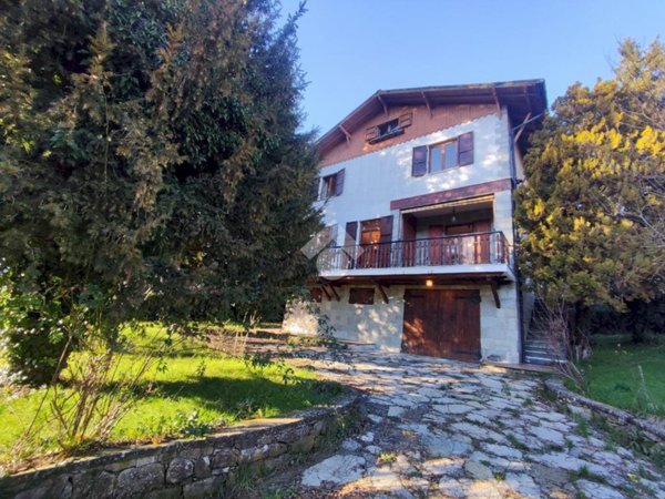 casa indipendente in vendita a Casella