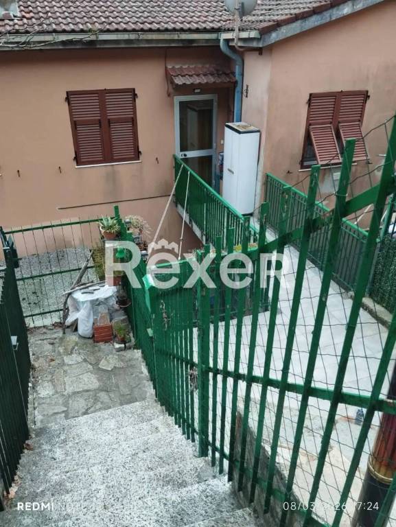 appartamento in vendita a Casella in zona Avosso