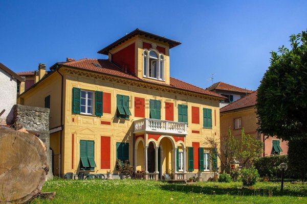 casa indipendente in vendita a Casella in zona Salvega