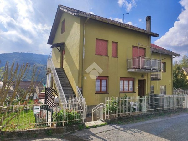 appartamento in vendita a Casella in zona Stabbio