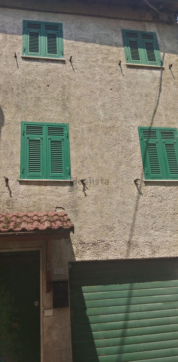 casa indipendente in vendita a Casella in zona Salvega