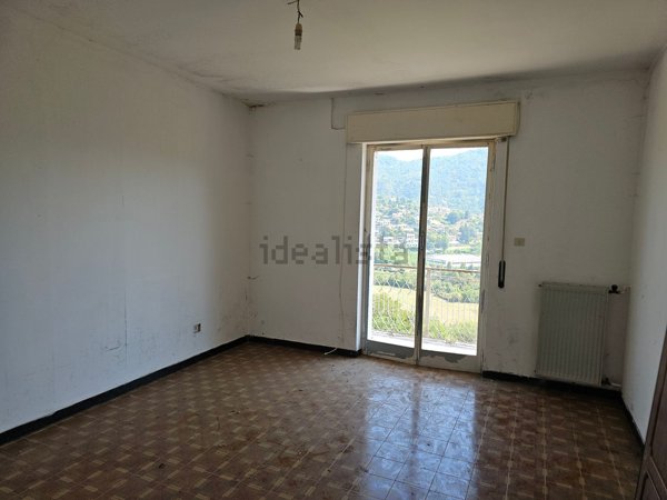 appartamento in vendita a Casella in zona Salvega